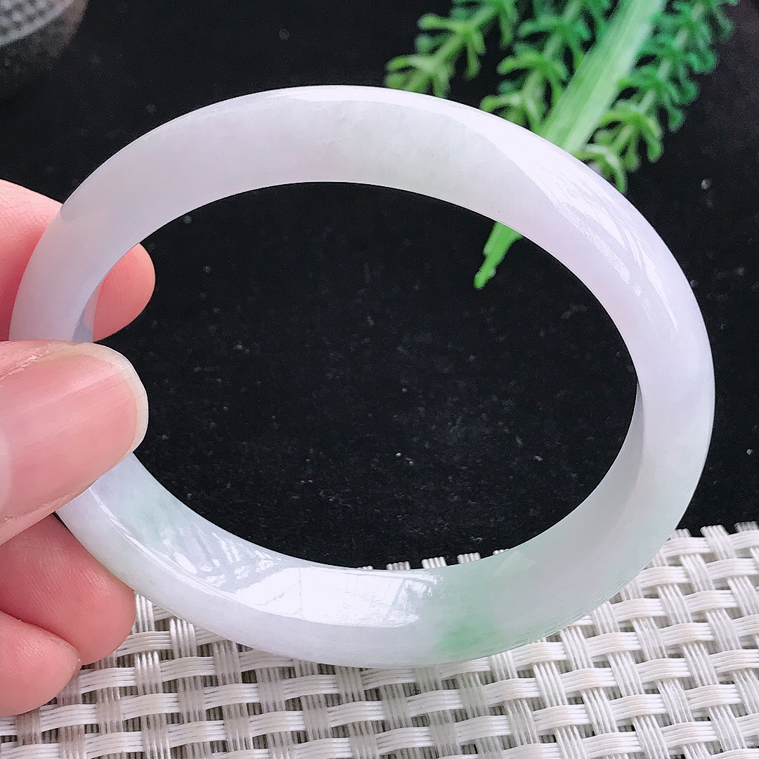 实拍A货翡翠55/48/12.6/7.5老坑秀气冰润飘花贵妃手镯平安镯