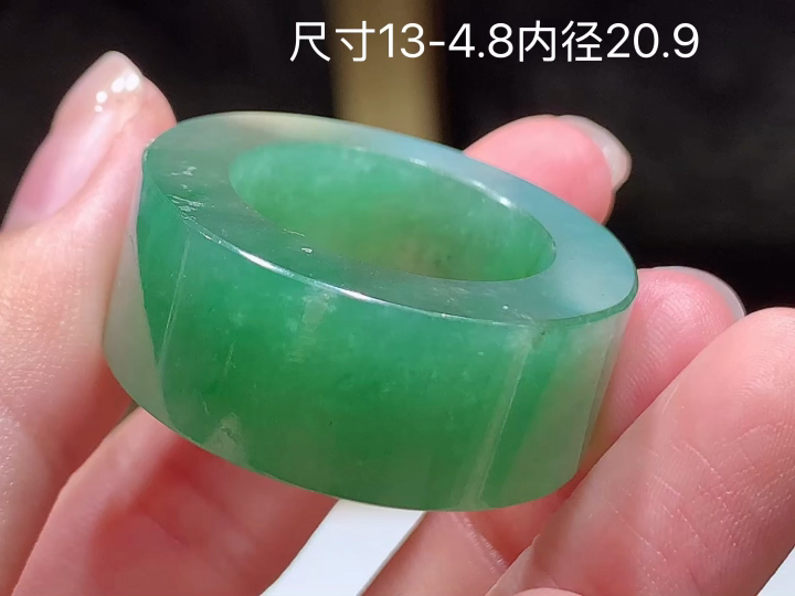 冰晴戒圈 老坑冰透 种老水足 水润光泽 性比高 无裂, 尺寸看图