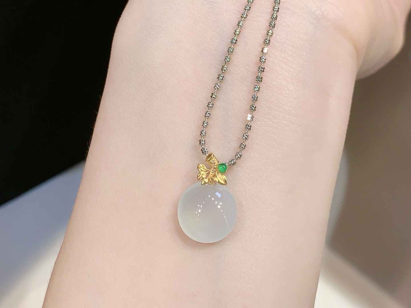 小精品 蛋面吊坠 闪闪发光的质地，11.7-11.3-5