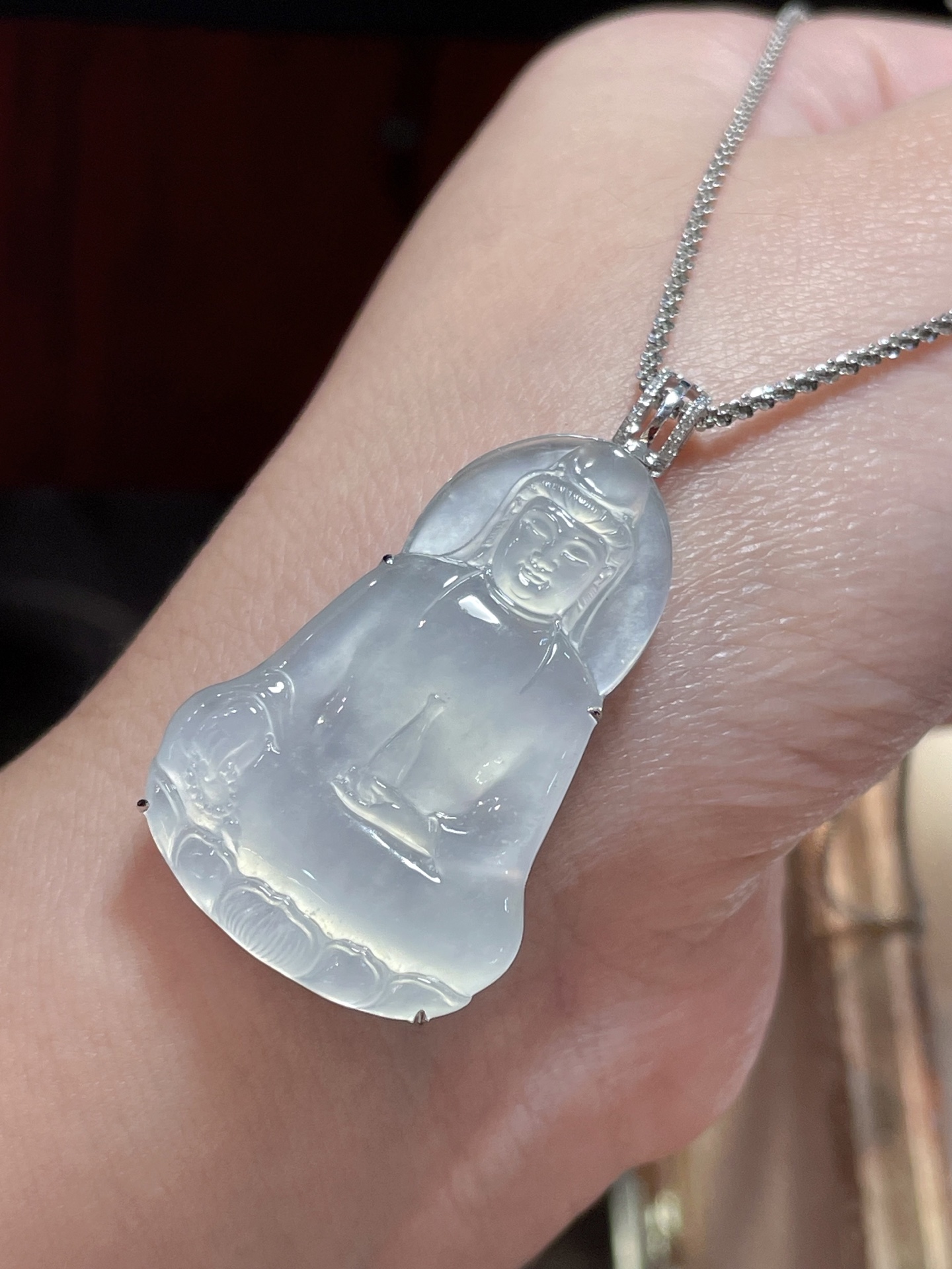 ️ 翡翠观音，18k金镶嵌 种水，开脸吉祥，品相水润通透 刚性十足哦，37.9-25.1-3.6