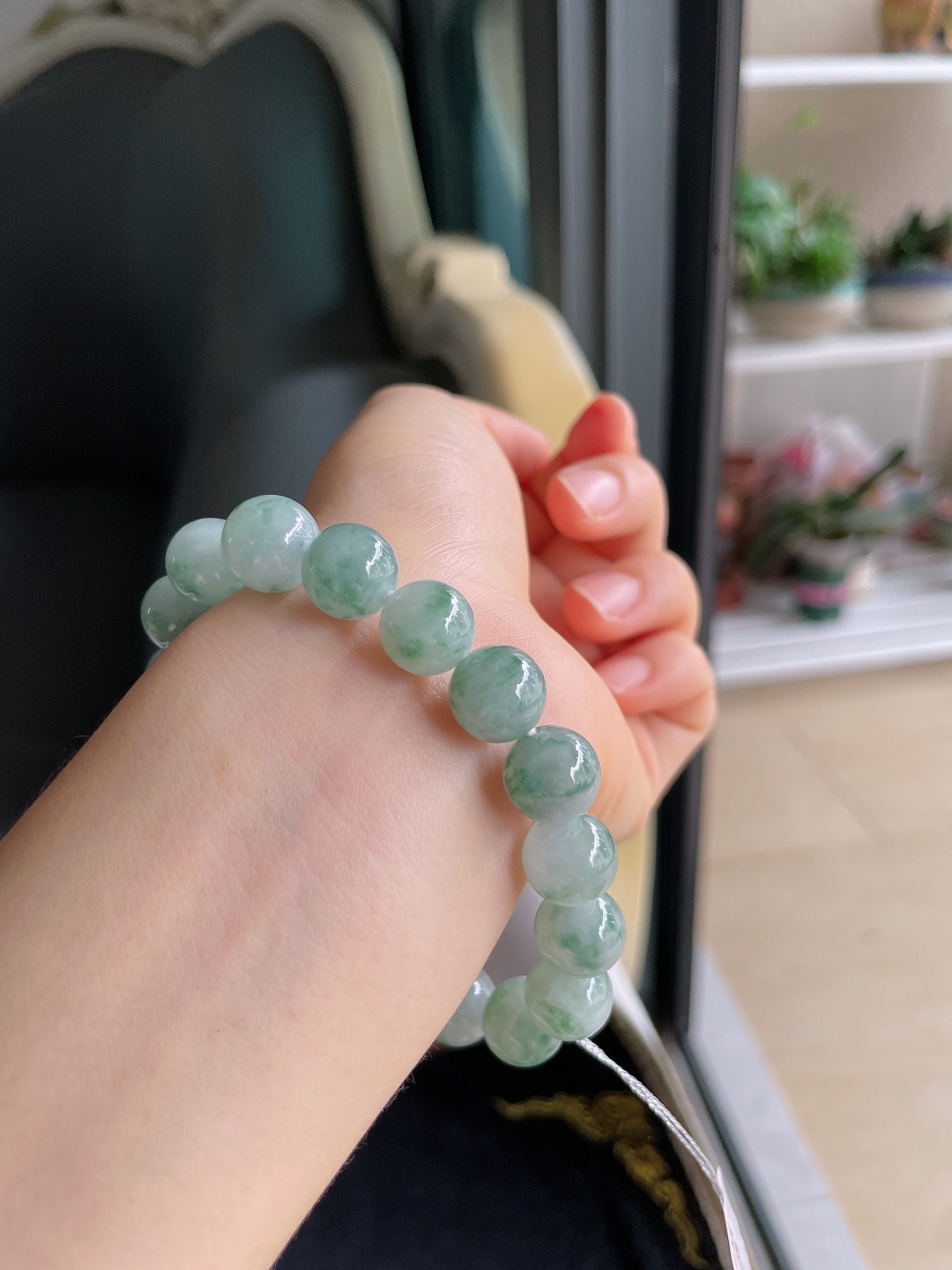 ️，天然翡翠A货，冰飘花手串，尺寸：11mm。【编3831】