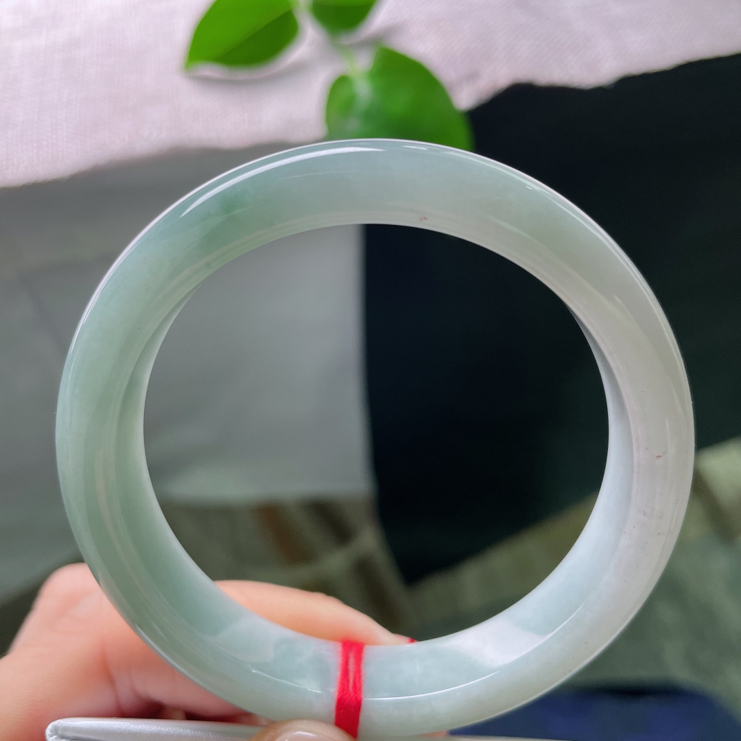 56.3/11.6/7.7，绿底正圈，水润，红翡，鸿运当头，一马当先，一点皮纹不显，ss54073a
