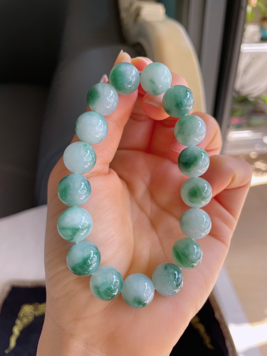 天然翡翠A货，冰飘花手串，尺寸：11.6mm。【编3869】