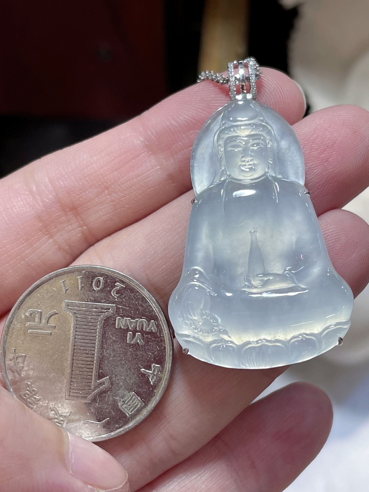 ️ 翡翠观音，18k金镶嵌 种水，开脸吉祥，品相水润通透 刚性十足哦，37.9-25.1-3.6