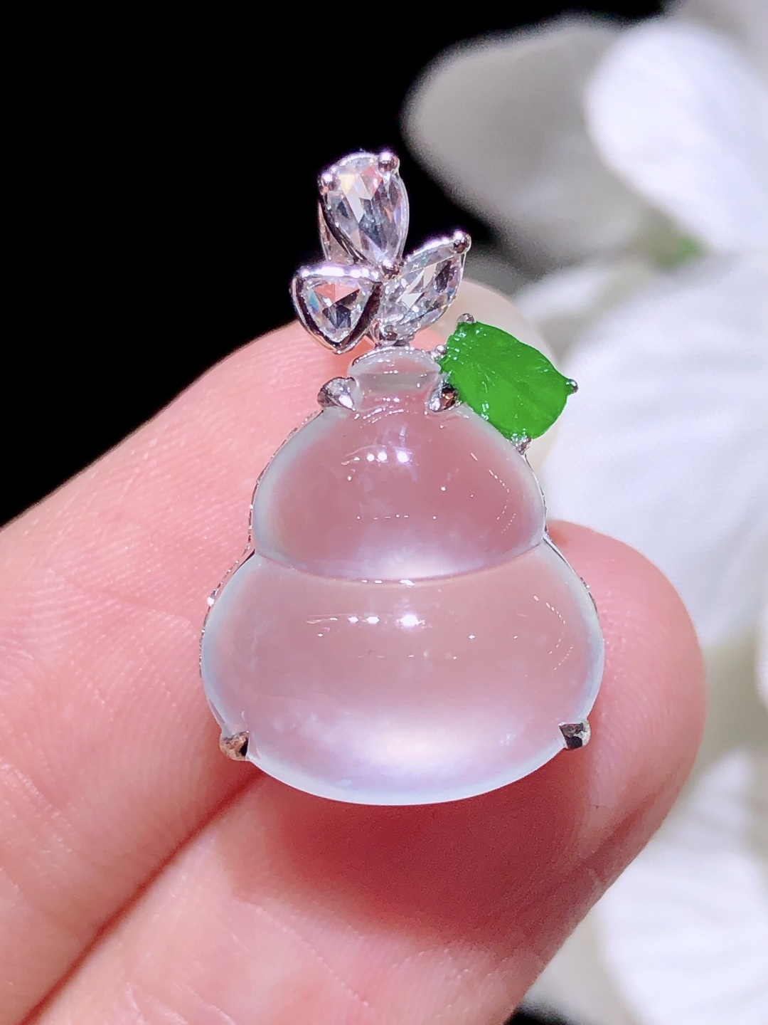 ️18K金镶  冰种葫芦吊坠 无裂 水润色艳 品相饱满 配送银链苹果拍摄，实物更好看，15-13.7-4.4