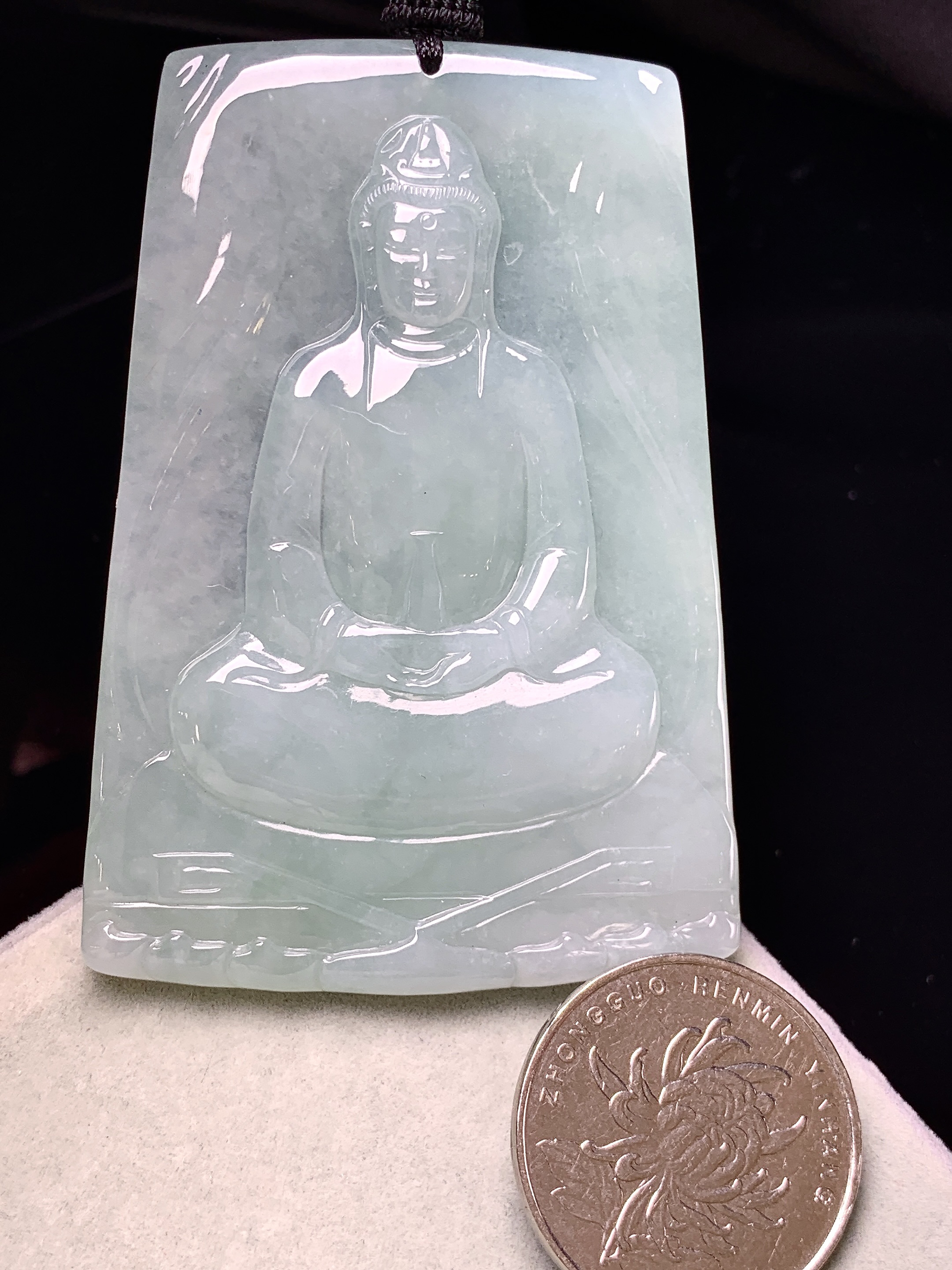 冰种观音菩萨吊坠 玉质细腻 色泽艳丽清新 整体尺寸67.5*47.5*5.8 a2