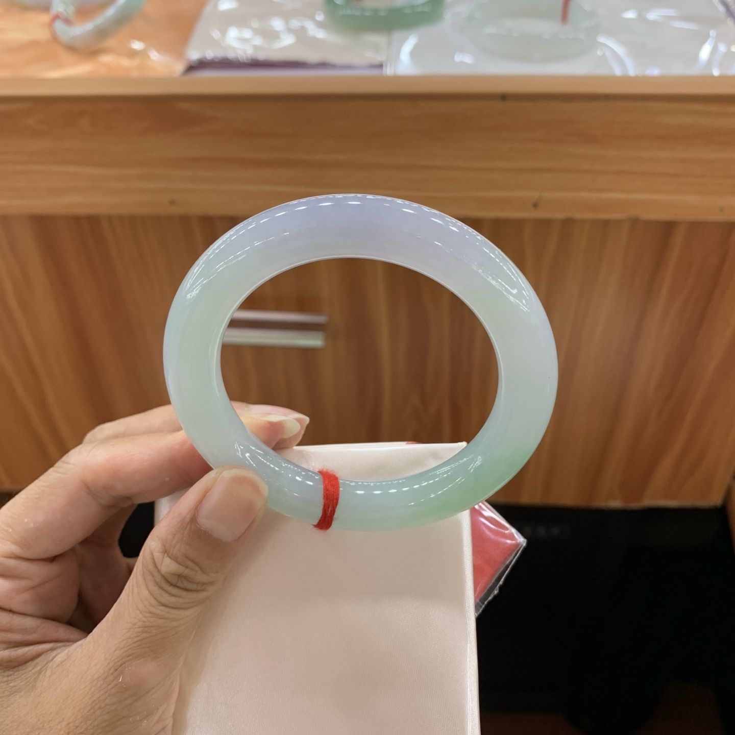 春彩圆条翡翠手镯 57-10.6-11.4