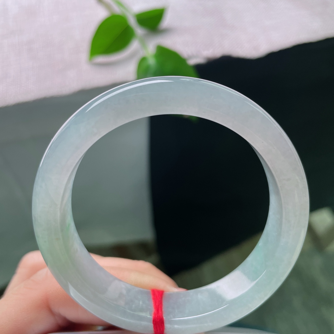 53.4/12.7/7.8，冰晴底正圈，种老，干净清爽，如一汪泉水，眼含秋波，有纹，ss54640a