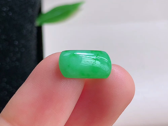 ️ 马鞍戒面，尺寸13.1-7.0-3.6mm，包A附证书