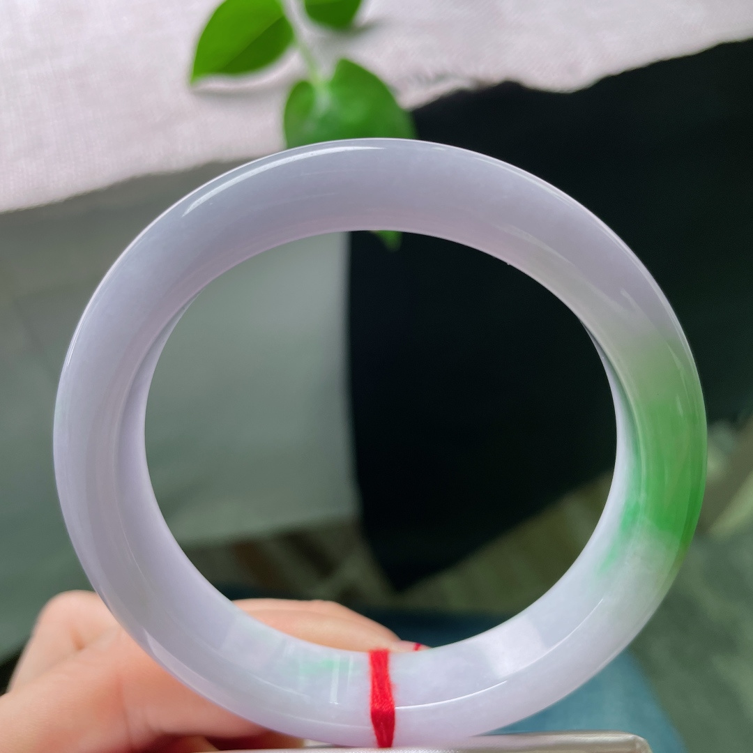 58.8/12.5/8.5，正圈，水润细腻，种老，一抹翠色洋气，皮纹，ss53869a