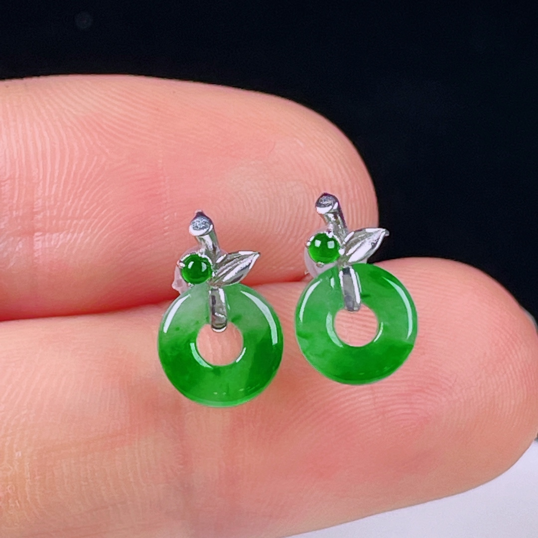 ️冰绿耳钉，老种起光，细底通透，尺寸：12/7.5/2mm0618
