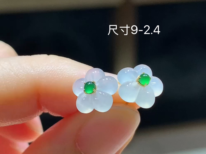 18K 冰种花朵耳钉 无裂 尺寸，9-2.4