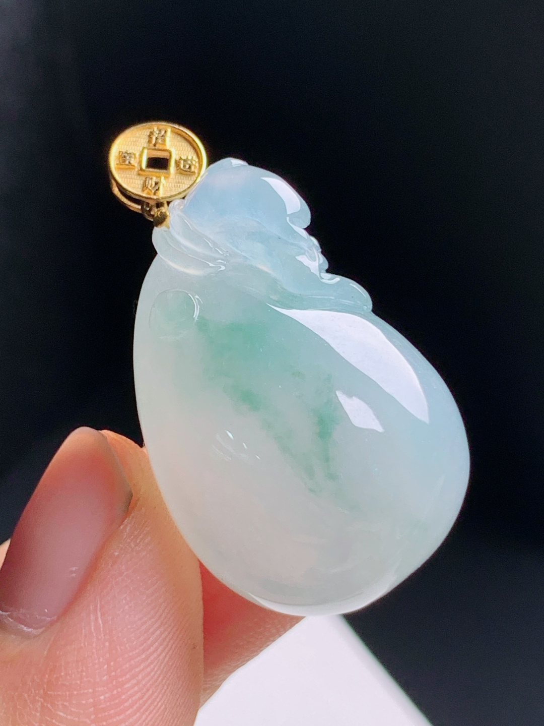 ️ 飘绿福袋吊坠，胶润起光飘花灵动，金铜钱扣招财聚福 裸石28.9-18.7-13 整体33.7 530616