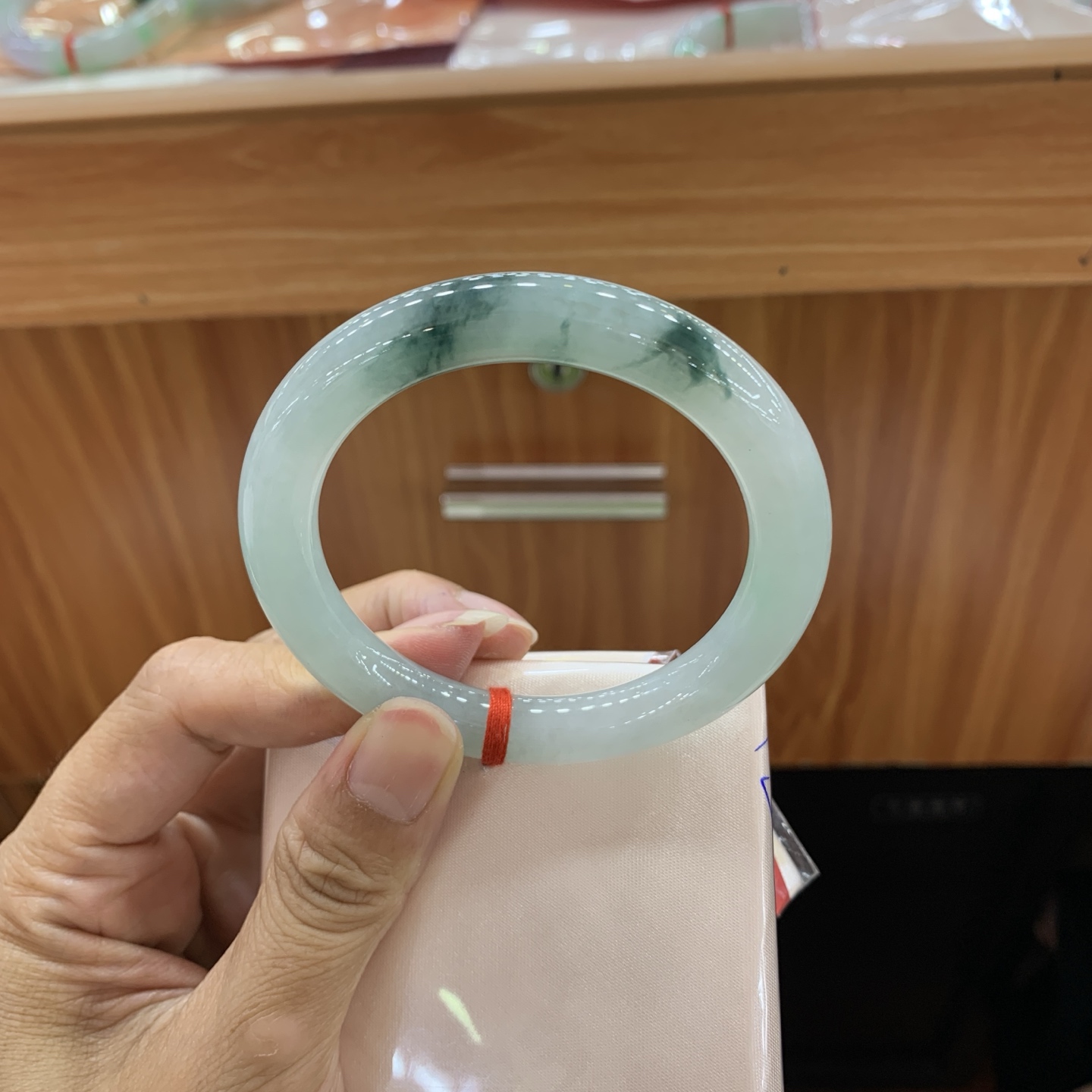 061702MMJ 飘花圆条翡翠手镯 54-9.1-9.5