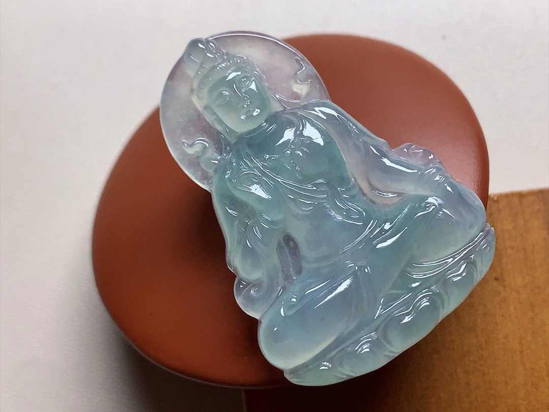 底色观音 底色漂亮，雕工细致，尺寸43.5*31*5.3