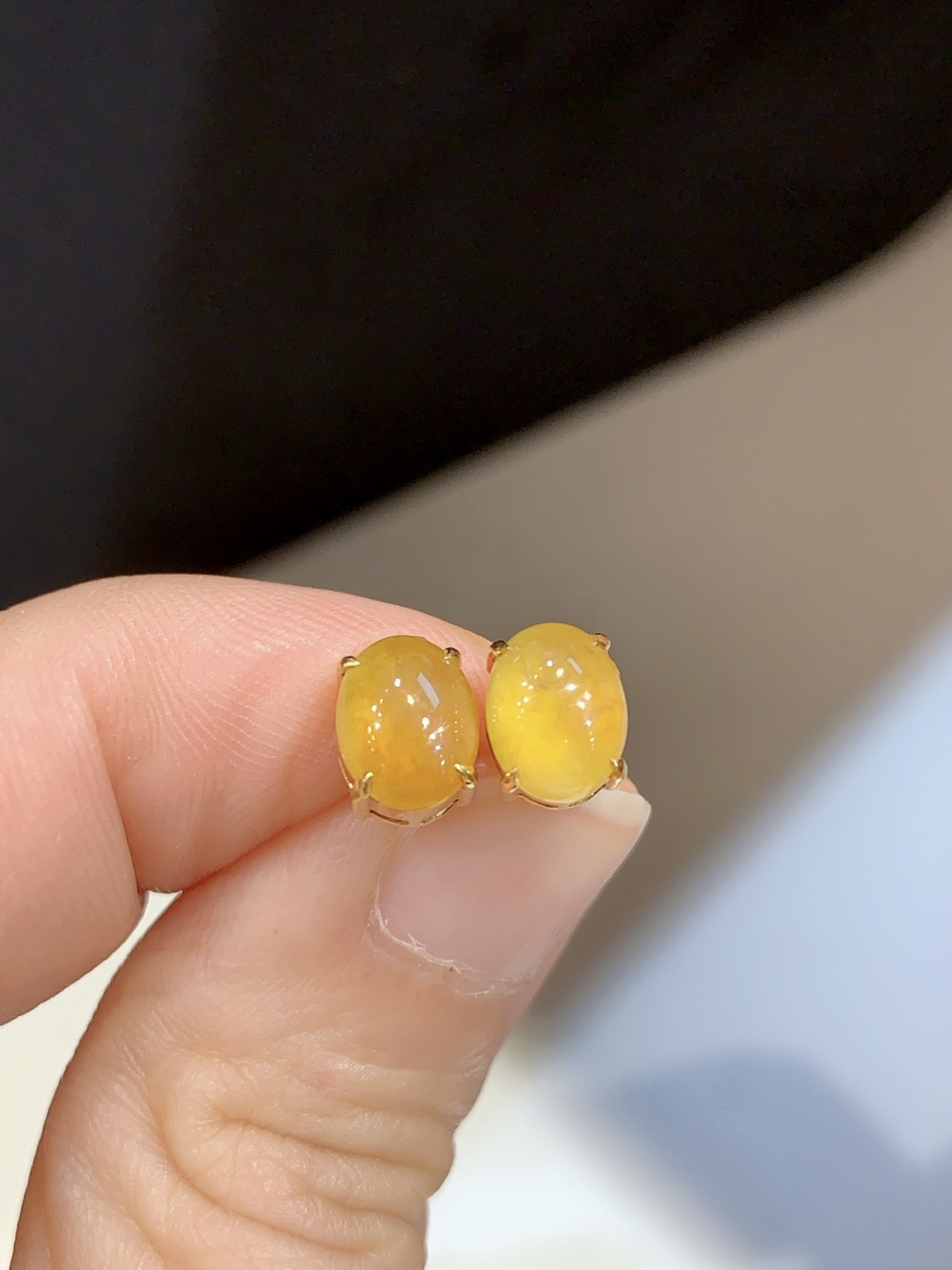冰黄蛋面耳钉 一见倾心 颜色靓丽，7.5-5.8