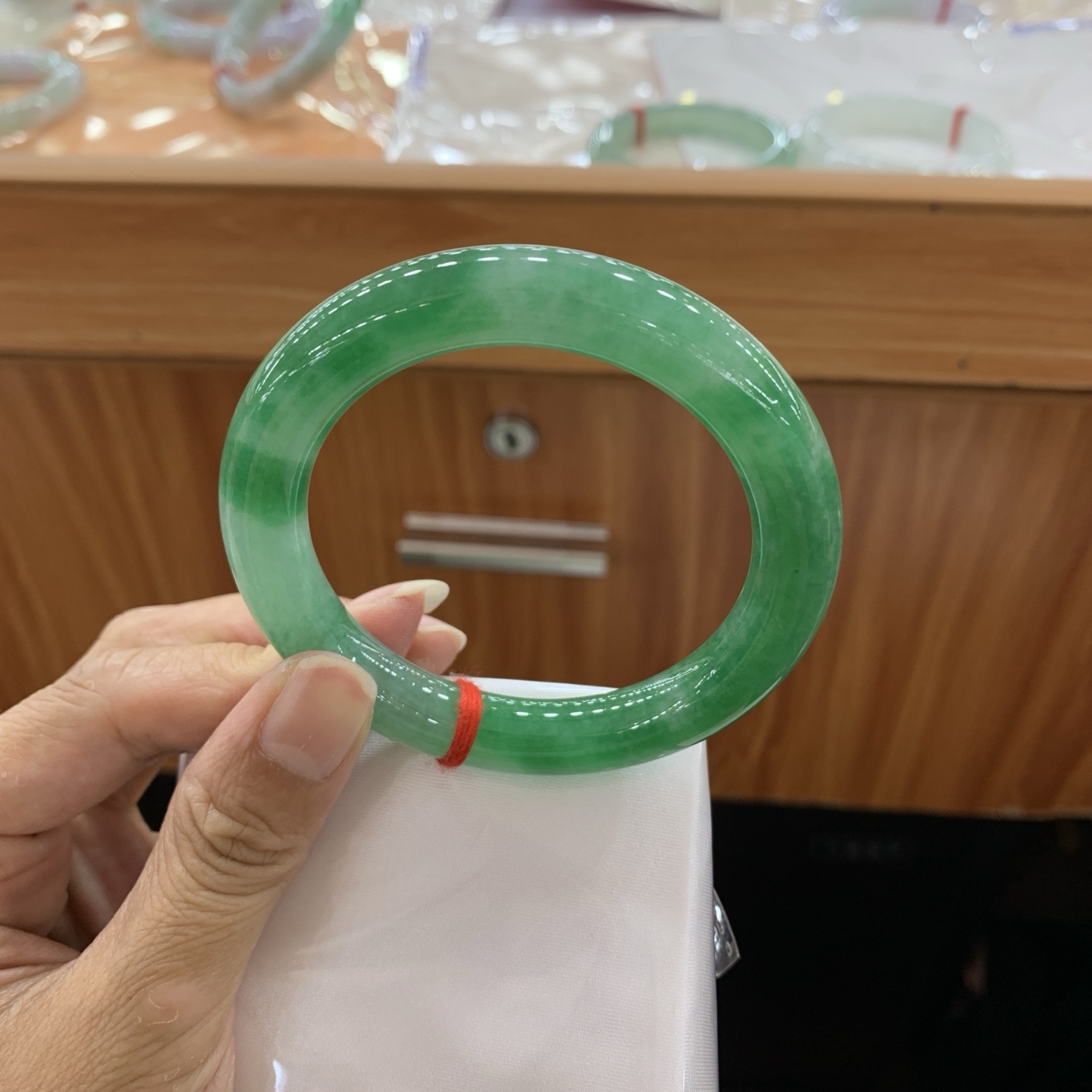 满绿圆条翡翠手镯 55.3-10.3