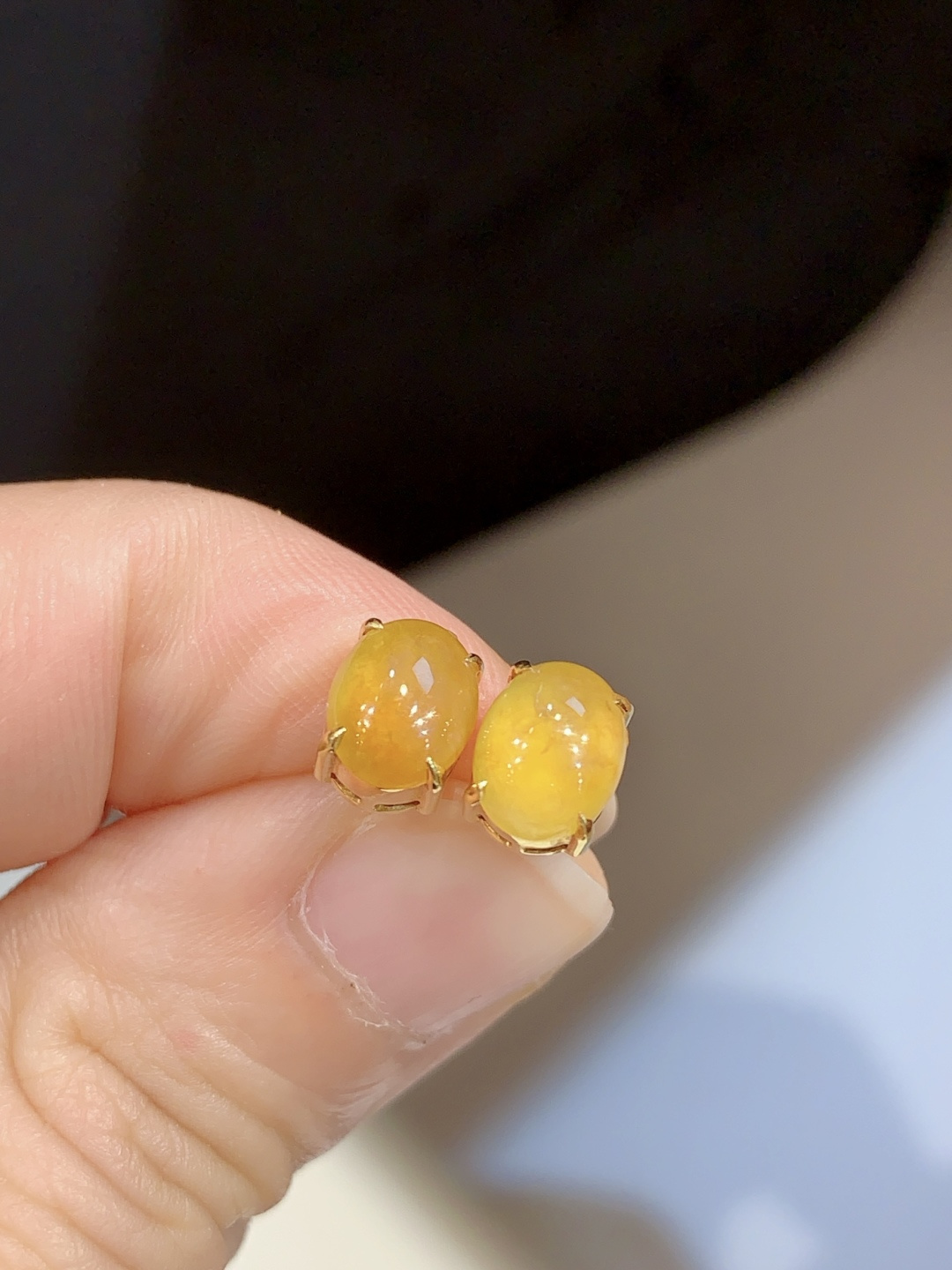 冰黄蛋面耳钉 一见倾心 颜色靓丽，7.5-5.8