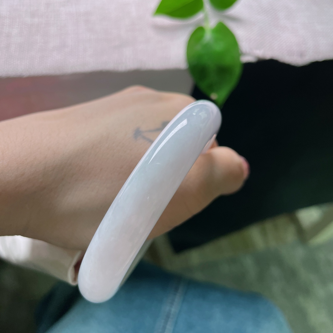 57.6/12/8，粉紫正圈，种老，干净清爽，佩戴温柔仙美，优雅端庄，无裂，ss55412a