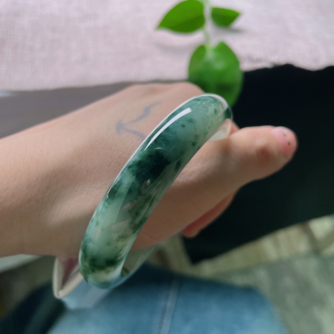 飘花正圈，水润细腻，繁花似锦觅安宁，贵气，无裂，ss54714a