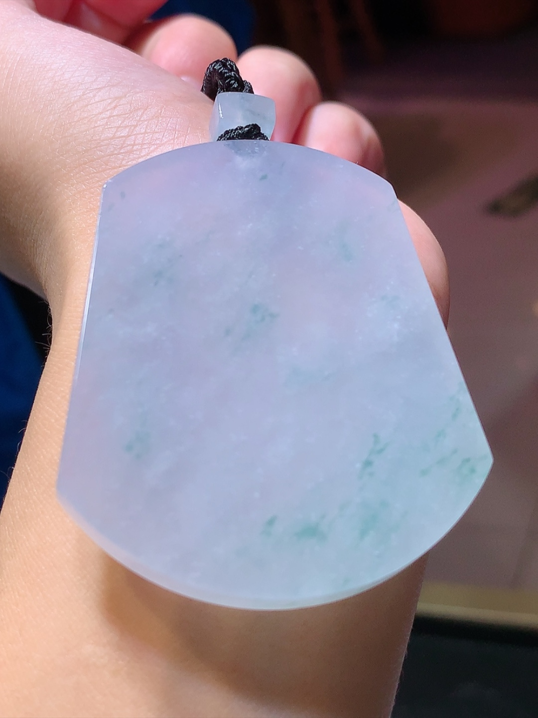 ️️ 冰飘花无事牌挂件  种老底子细腻，飘花灵动，佩戴优雅迷人 货号23616，55.8-47.8-6.3