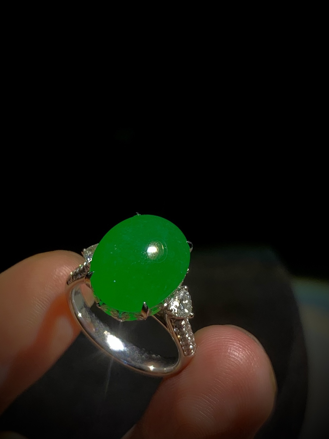 绿戒指，裸石14.5-11.2-6.5mm，14#，18K金，7.69g