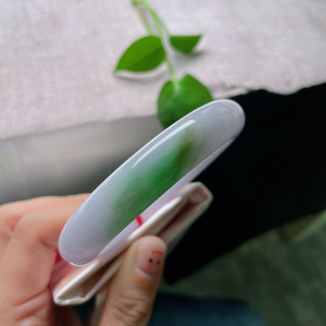 58.8/12.5/8.5，正圈，水润细腻，种老，一抹翠色洋气，皮纹，ss53869a
