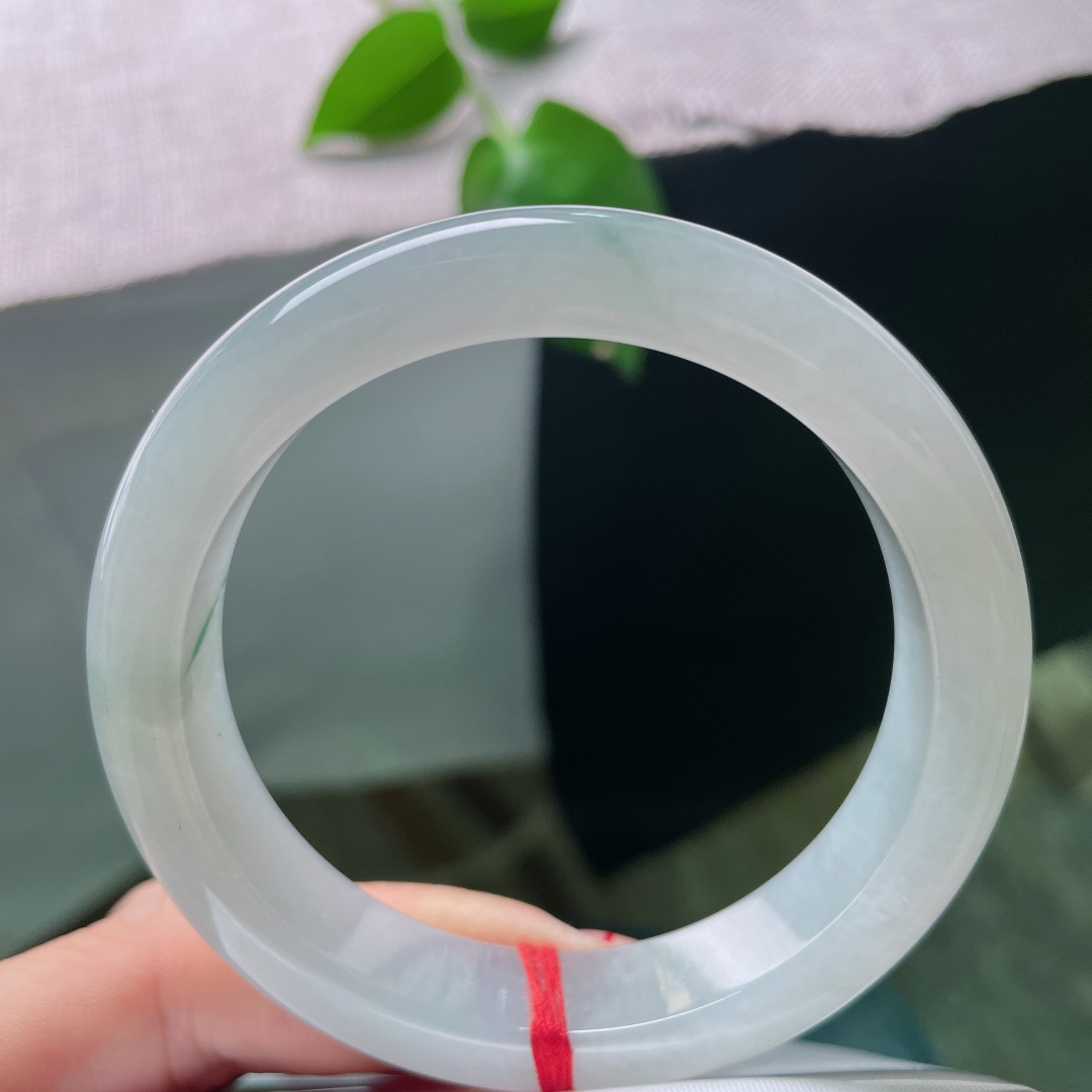 55/12.2/8.5，淡绿底正圈，水头好，种老，干净清爽，百搭款，时尚，无裂，ss52454a