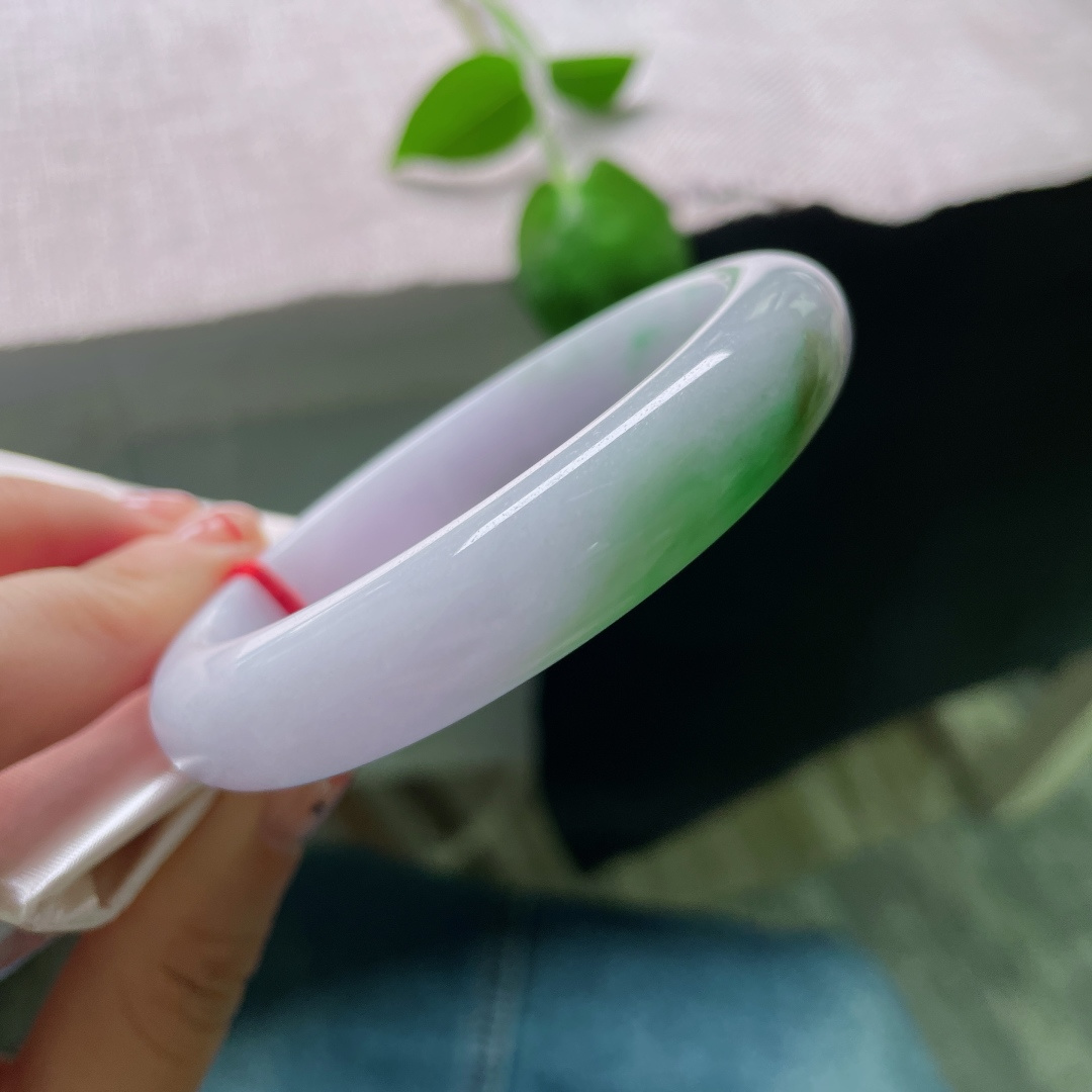 58.8/12.5/8.5，正圈，水润细腻，种老，一抹翠色洋气，皮纹，ss53869a