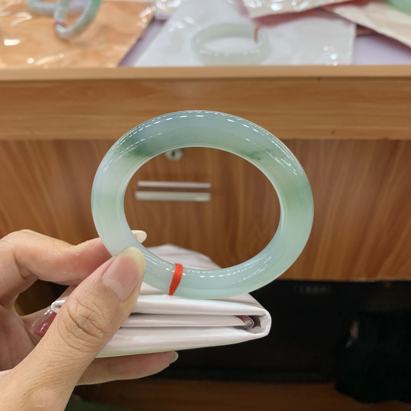 061739CZ 飘花圆条翡翠手镯 54.3-10.5-10.7