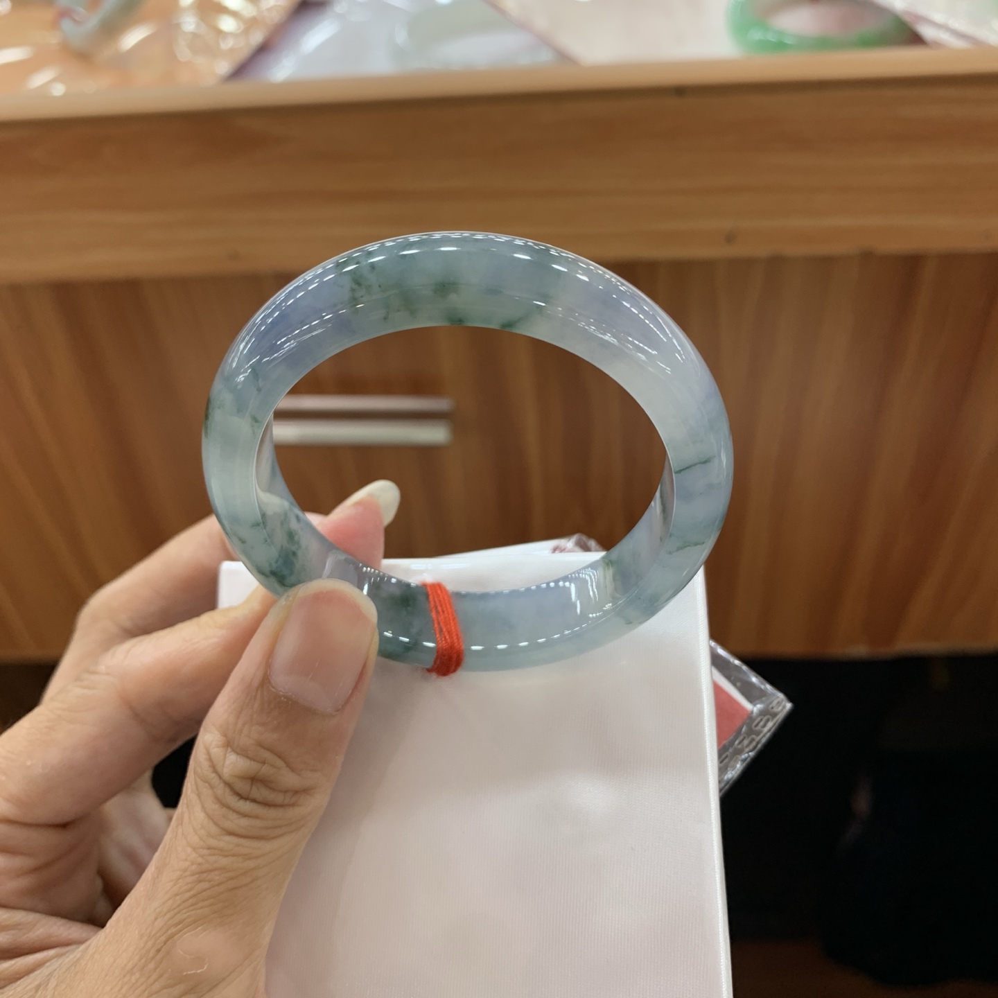 061748GX 飘花正圈翡翠手镯 51-12.5-8.5