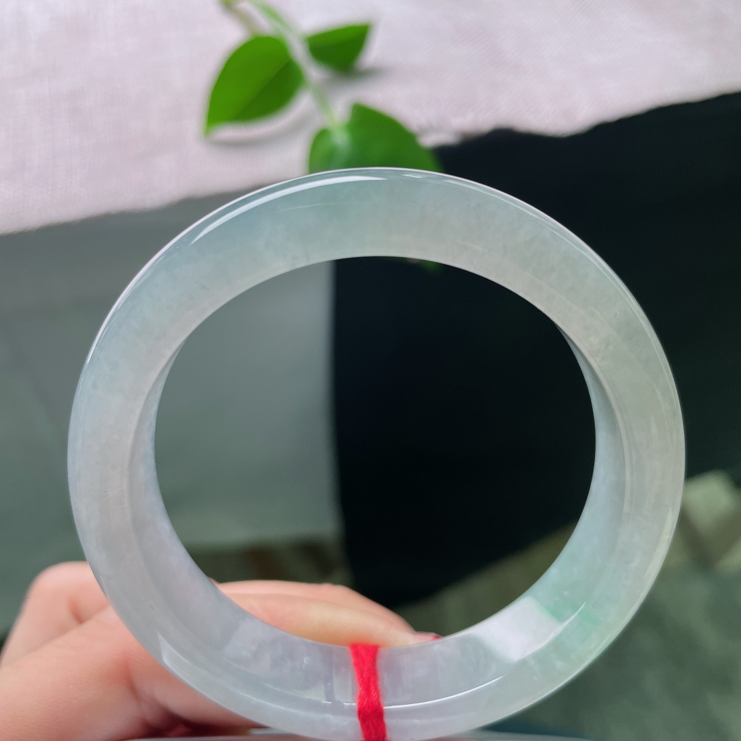 53.4/12.7/7.8，冰晴底正圈，种老，干净清爽，如一汪泉水，眼含秋波，有纹，ss54640a