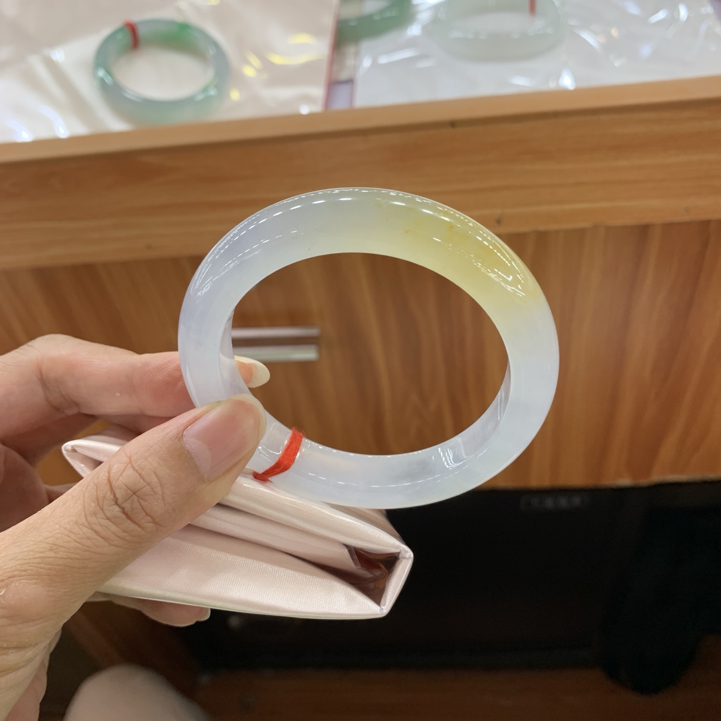 冰黄翡正圈翡翠手镯 57.5-12.1-9.4