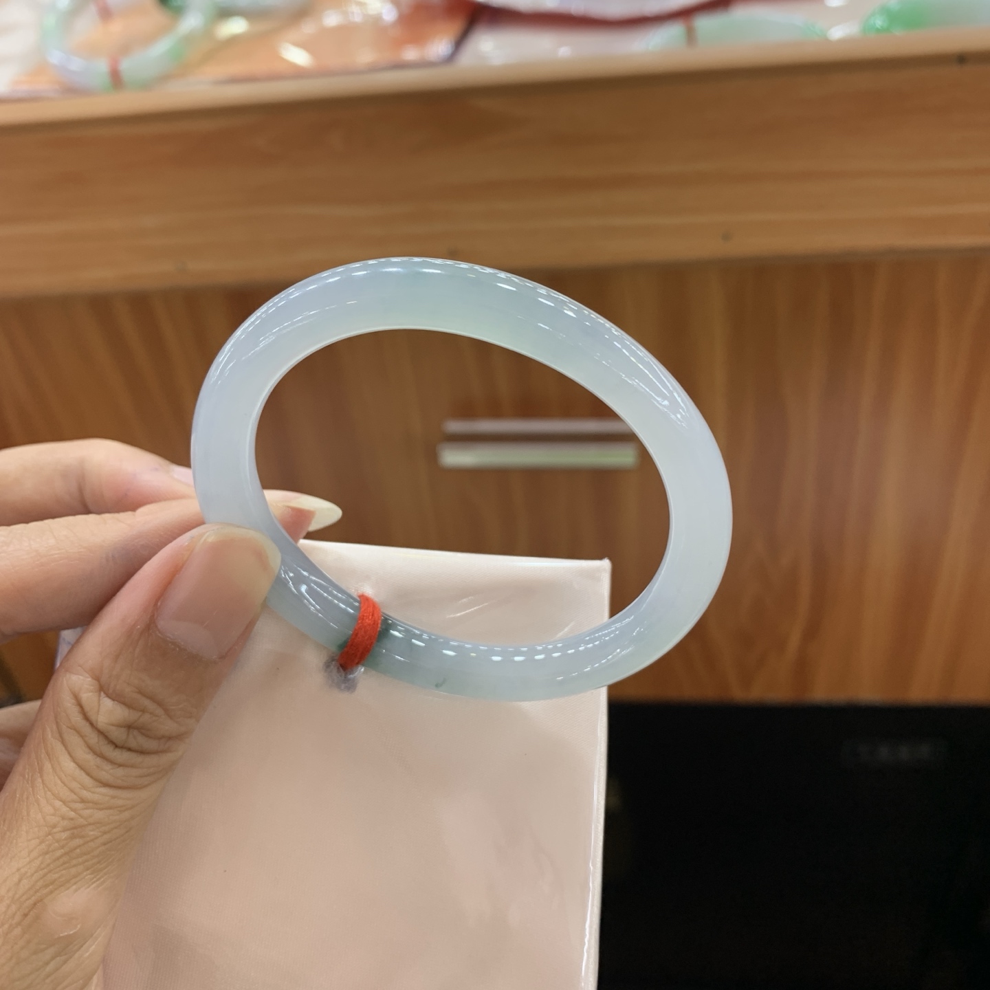 061701GX 飘花贵妃翡翠手镯 53.6-46-8-7.4