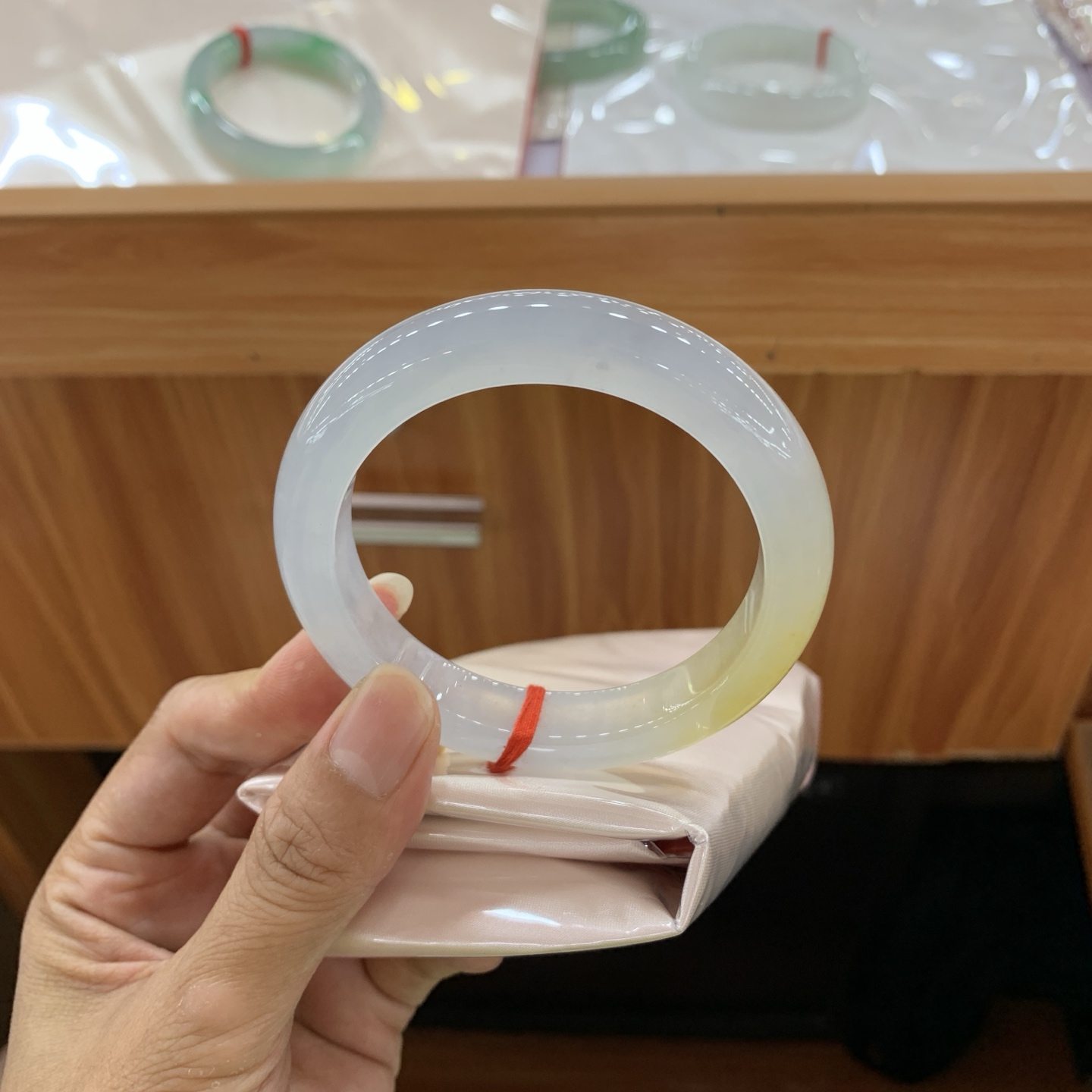 冰黄翡正圈翡翠手镯 57.5-12.1-9.4