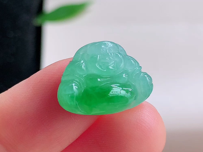 ️ 笑佛，无裂，尺寸16.8-12.3-4.6mm，包A附证书