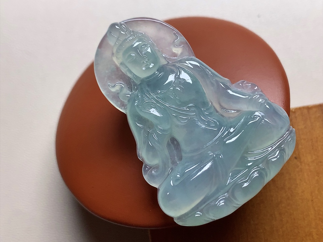 底色观音 底色漂亮，雕工细致，尺寸43.5*31*5.3