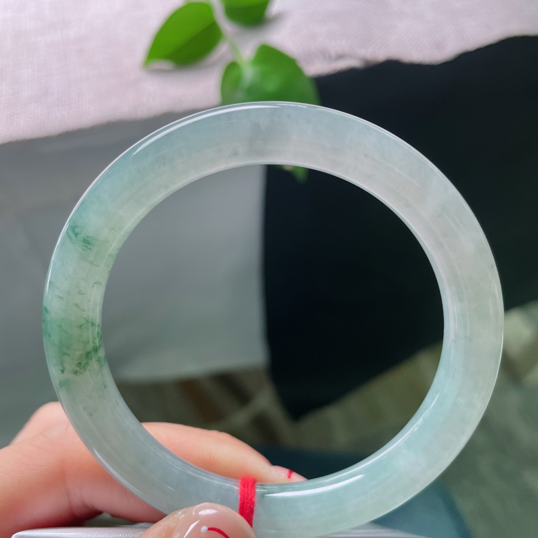 飘花圆条，水润，种老，丝丝缕缕花色灵动飘逸，温婉贤淑，有纹，ss53083a