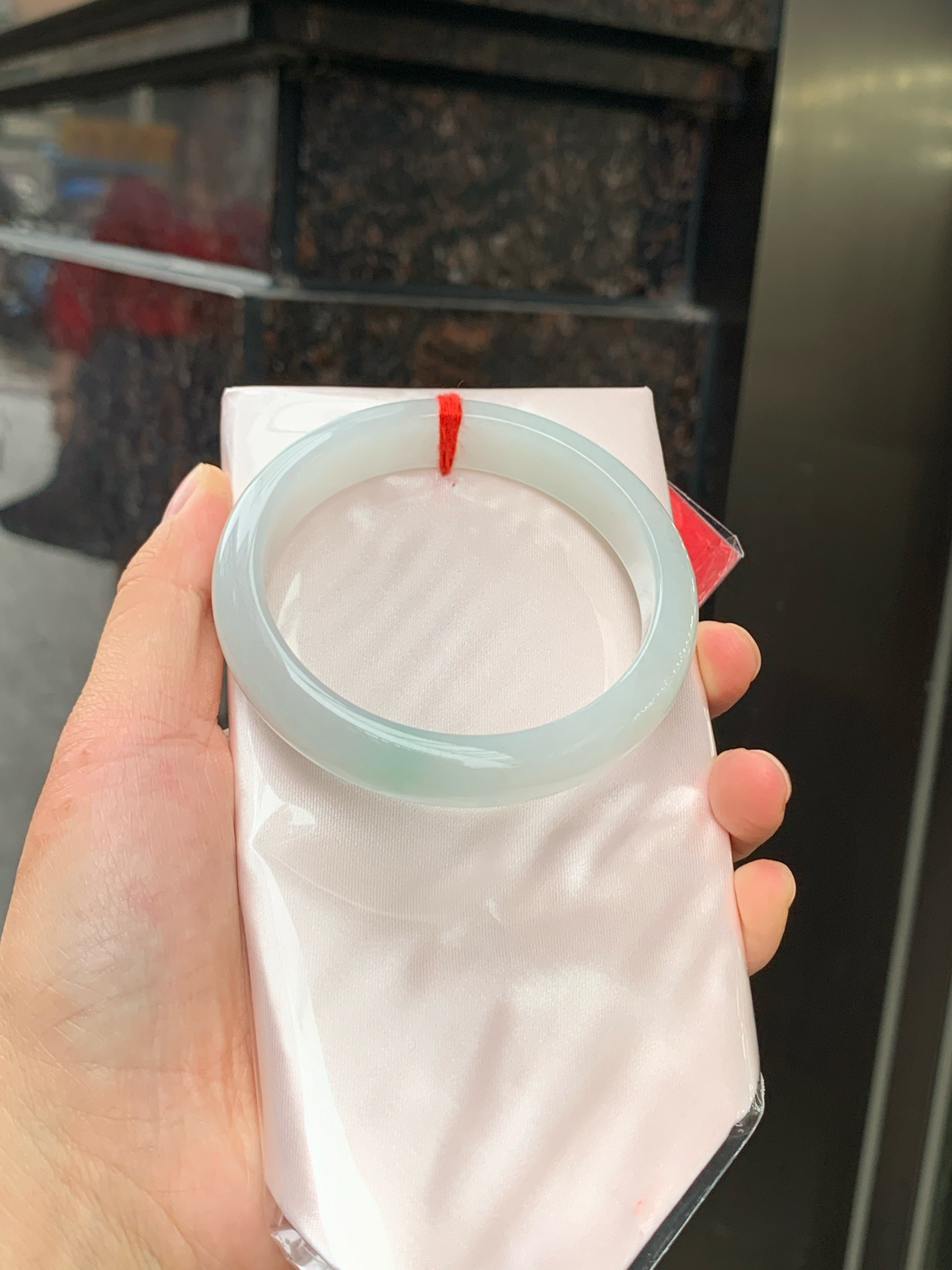 59.2-12.8-7.9
底妆细腻干净飘一抹绿花，清新淡雅，上手简单耐看。
