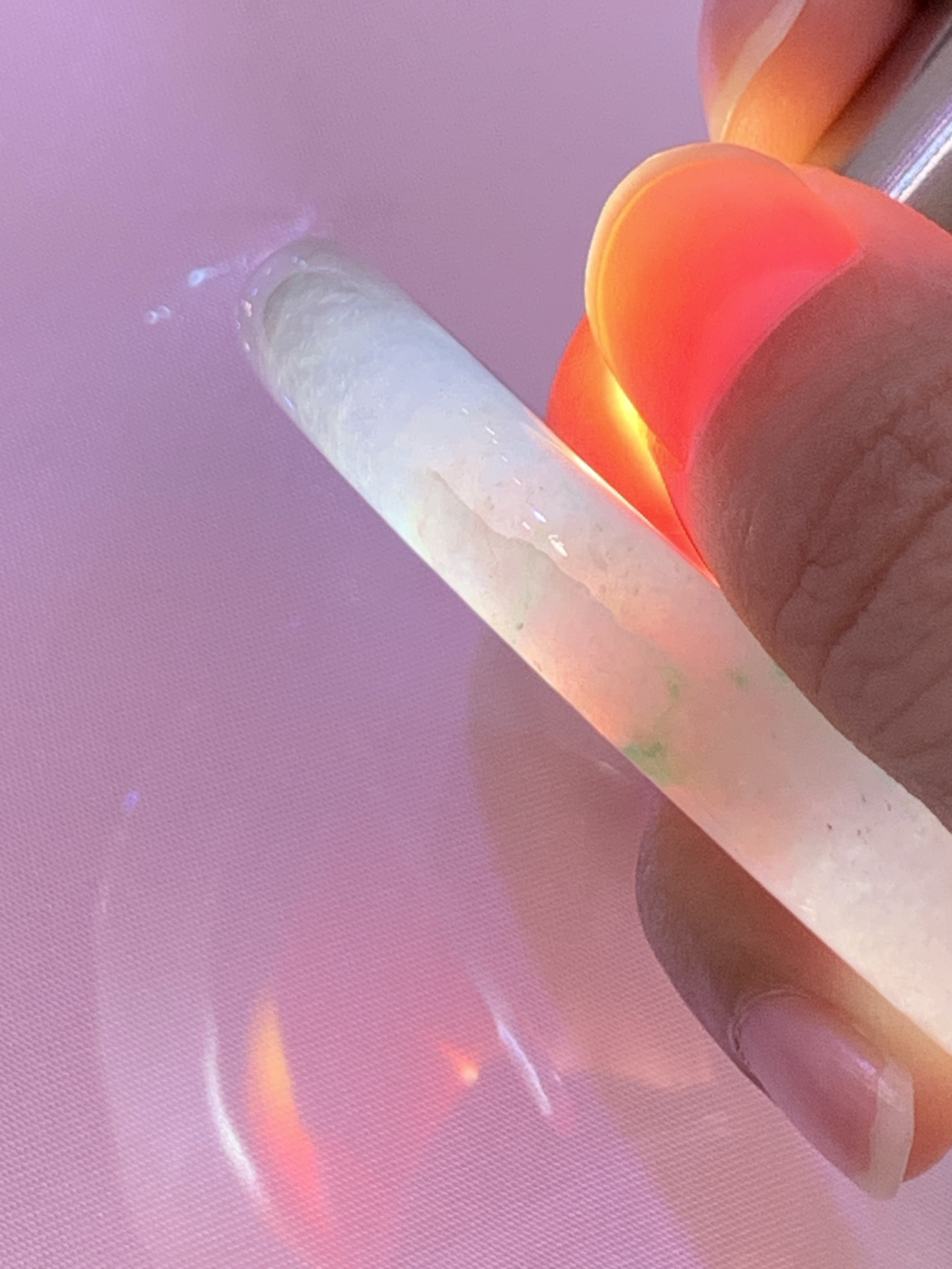 冰飘绿圆条 53-8.5-9 0619-N1014-1 打灯裂，不扣，有矿点，水头好，金丝绿花灵动飘逸