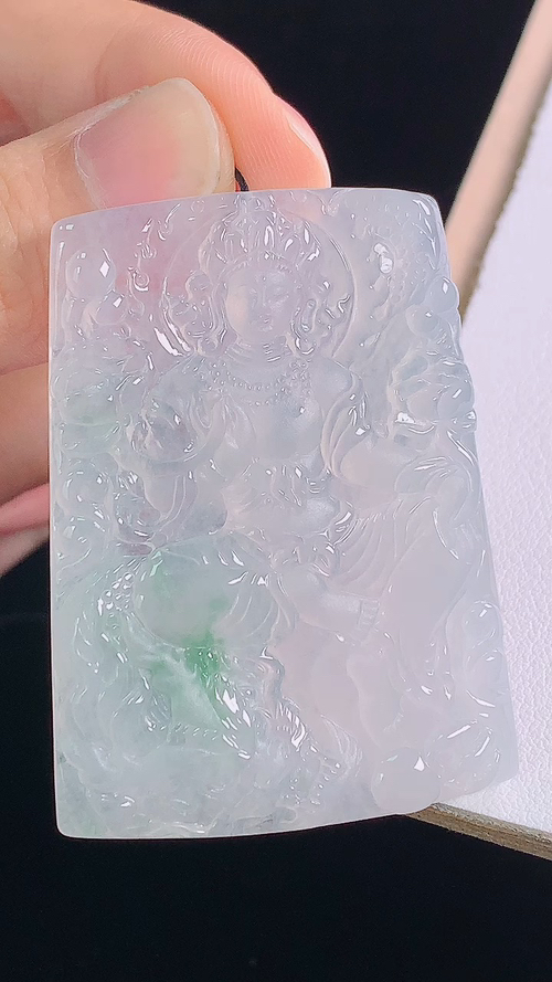 冰飘花大势至菩萨，无裂，尺寸:51.5-38.2-5.2mm 17