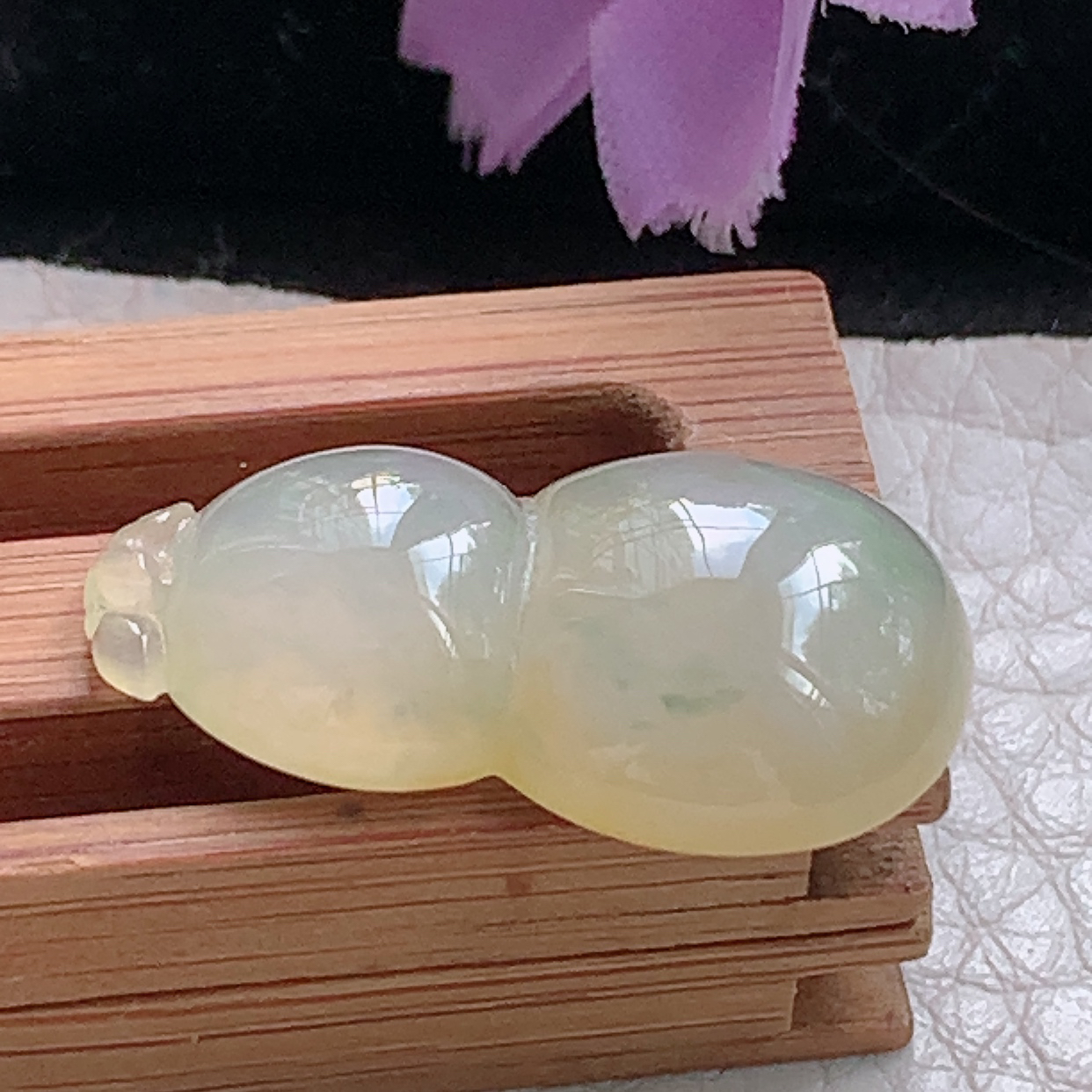 zz3实拍25.5*14*6.5缅甸翡翠黄翡葫芦扣吊坠冰透奶黄福禄宝宝玉坠