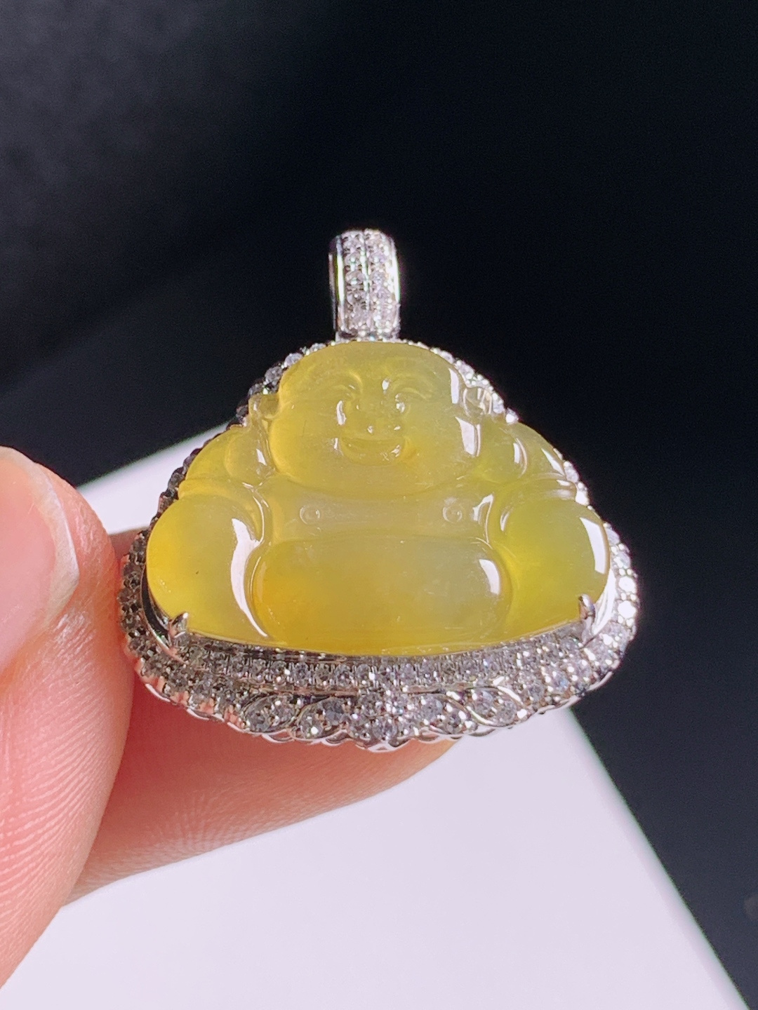 ️ 冰种黄翡佛公吊坠，色泽均匀油润透亮，满钻豪华围镶，笑佛纳福福气绵长 裸石13.9-19.3-1