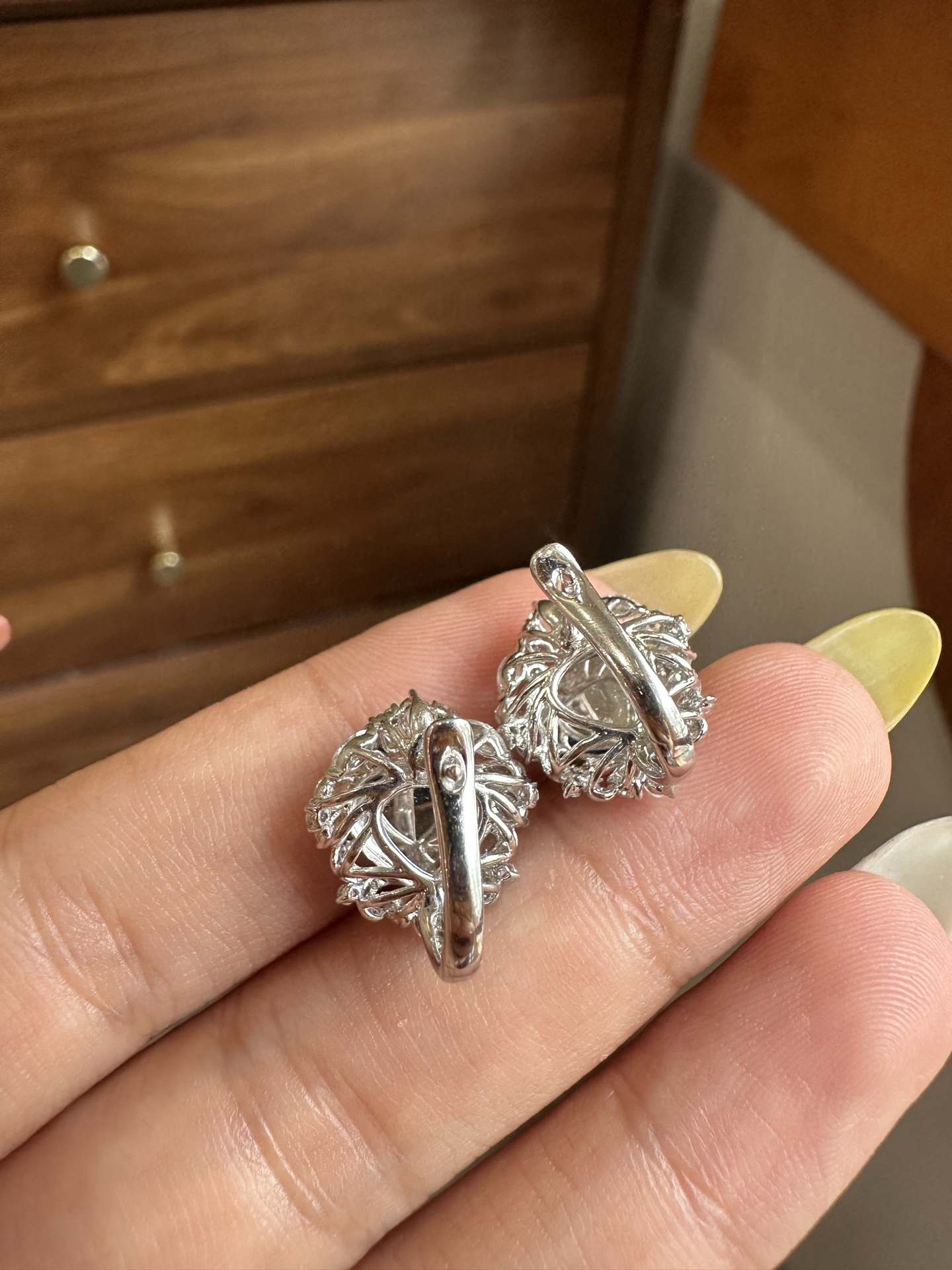 ️ 阳绿爱心耳包，8.6-9-2.5