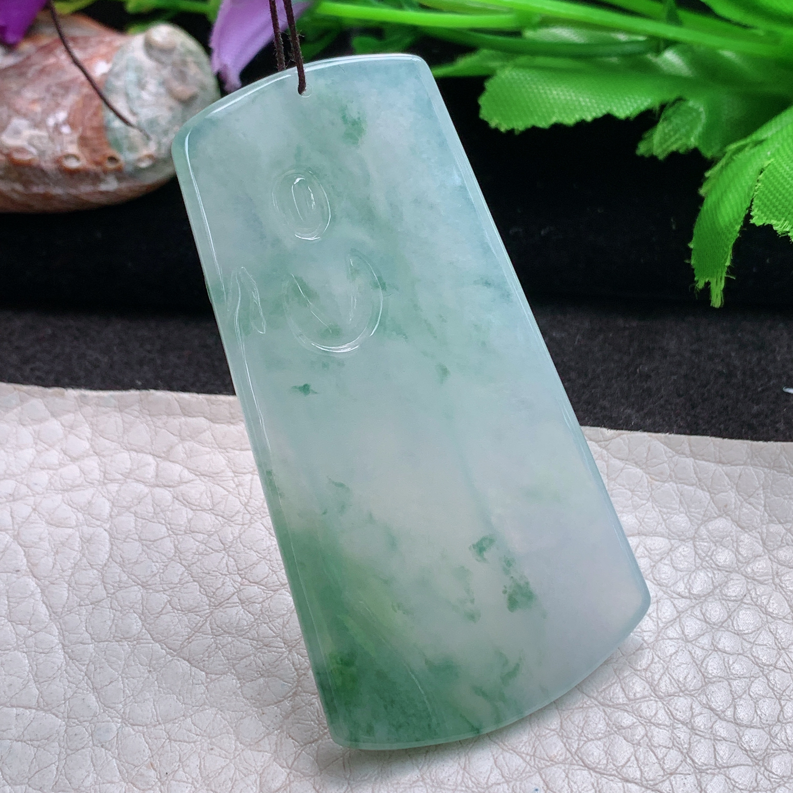 Lz实拍63.5*33.7*5.3缅甸翡翠冰飘花持莲观音 自在观音玉吊坠 玉挂件