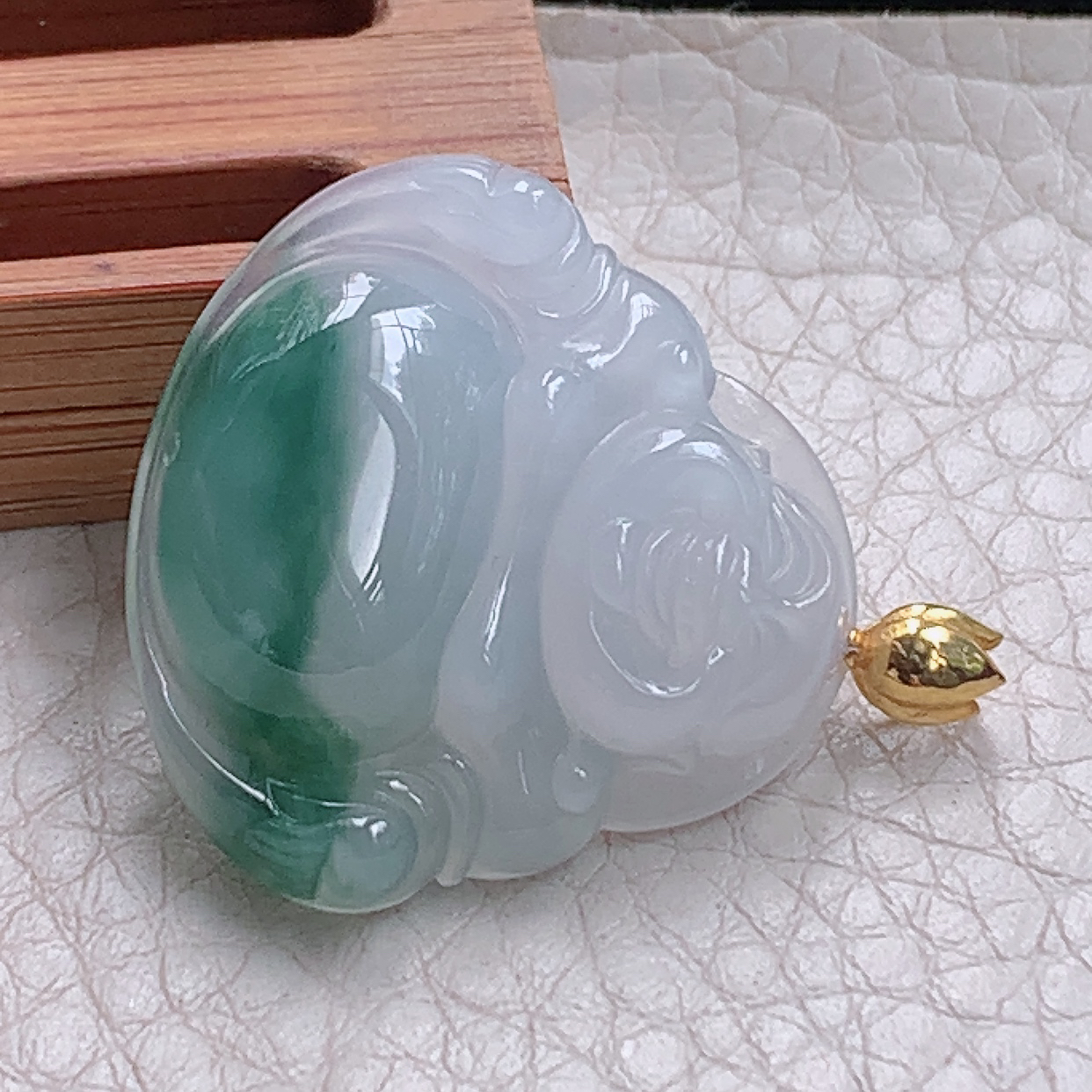 zz3实拍26*28*6缅甸翡翠冰飘花弥勒佛吊坠半山半水佛公