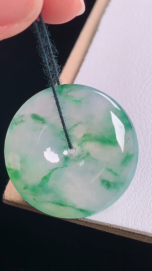 ️冰飘花平安扣，无裂，尺寸:29.7-5.3mm 15