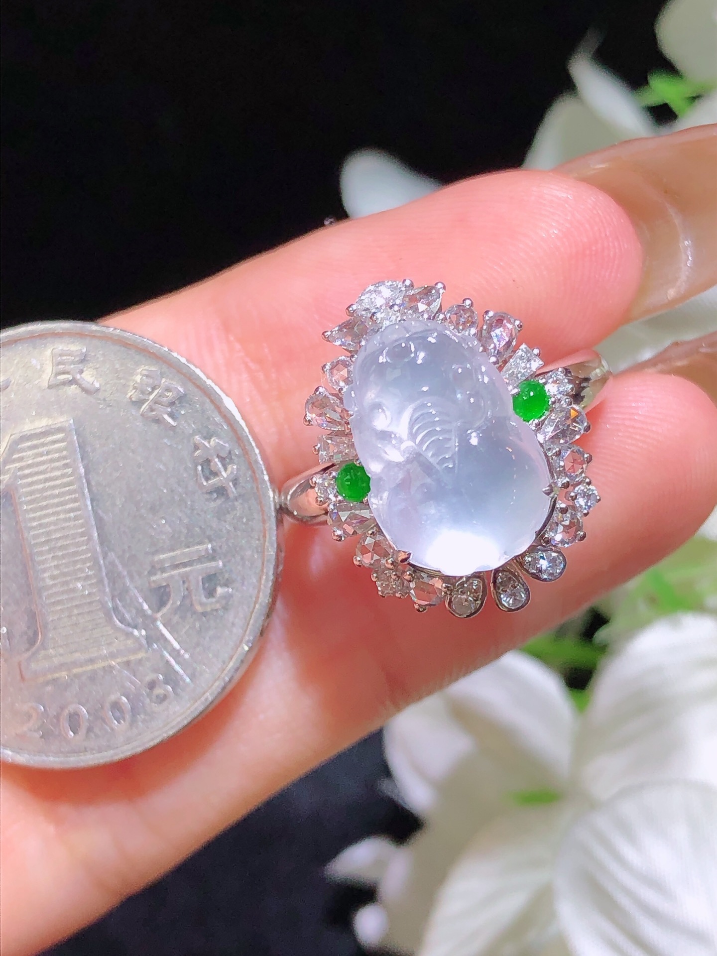 ️18K金镶  茅台白貔貅戒指 水润色艳 品相饱满 苹果拍摄，实物更好看，13.2-8.7-3.9