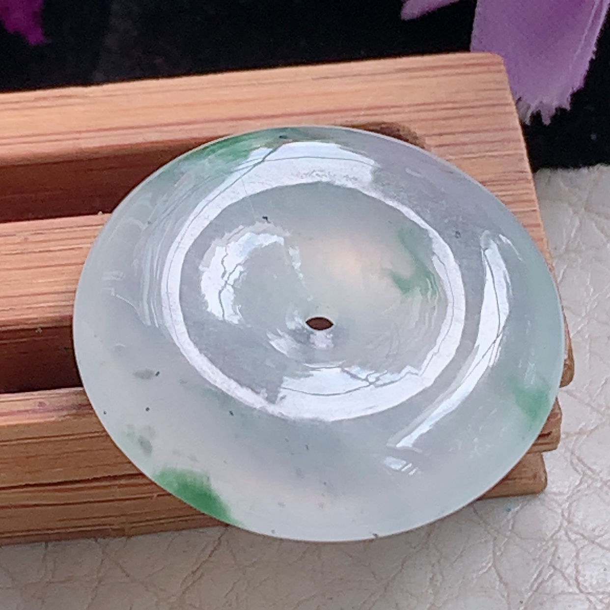 zz3实拍24.8*6缅甸翡翠冰透飘花平安扣吊坠
