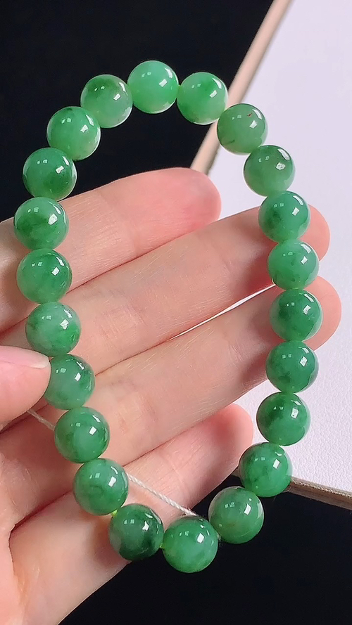 冰绿手链，尺寸:8.6-8.6mm 14